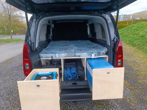 C475-2Bett