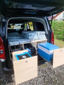 c475-HiBox